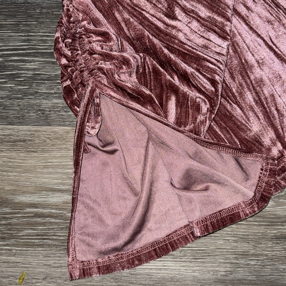 SOLD - PC - Picture 7 of 7